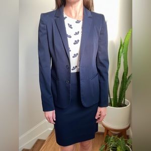 Anne Klein 2-piece navy blue skirt suit